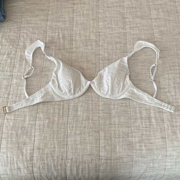 Hollister Other - Hollister Bikini Top size XS